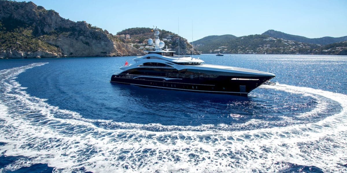 le-materiel-de-securite-a-bord-dun-yacht