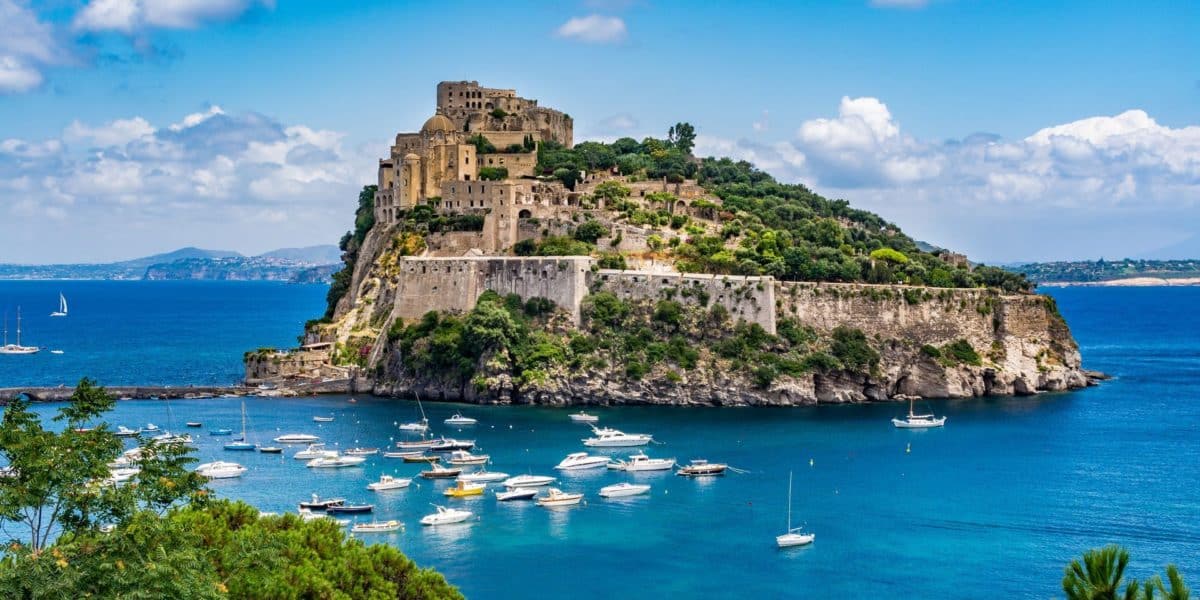 location-yacht-italie-les-plus-beaux-mouillages