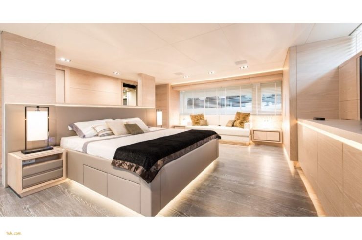 Yacht-charter-M-Y-FAST-&-FURIOUS_8