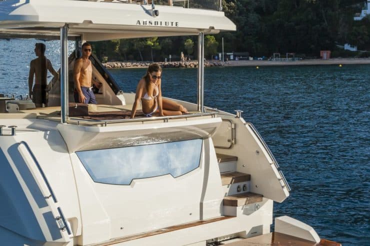 Yacht-charter-MY-ABSOLUTE-60