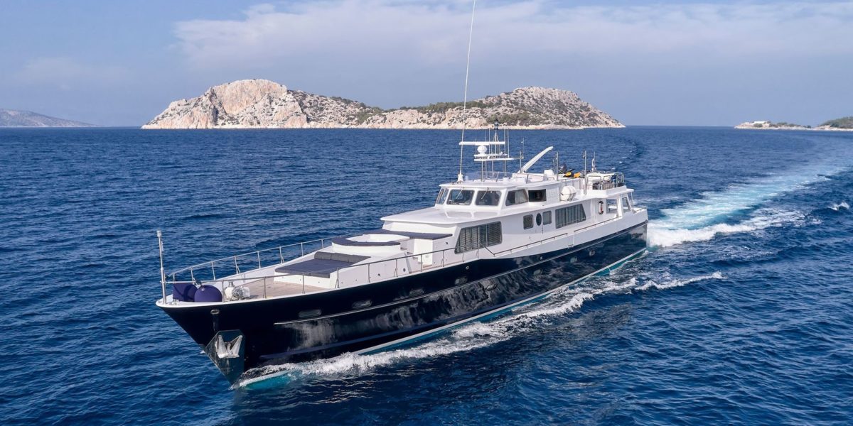 Yacht-charter-MY-ALAYA