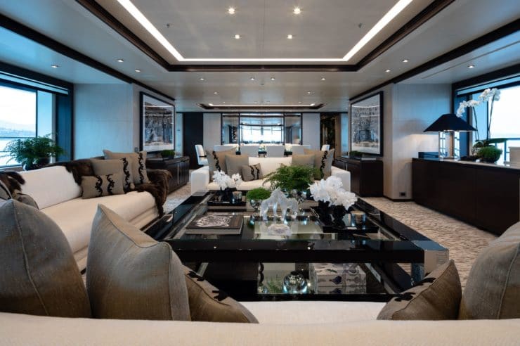 Yacht-charter-MY-Triumph