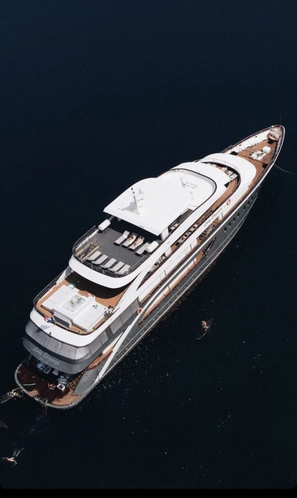 Use the yacht to showcase your company | Arthaud Yachting