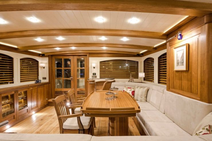 Yacht-charter-SY-MALCOLM-MILLER