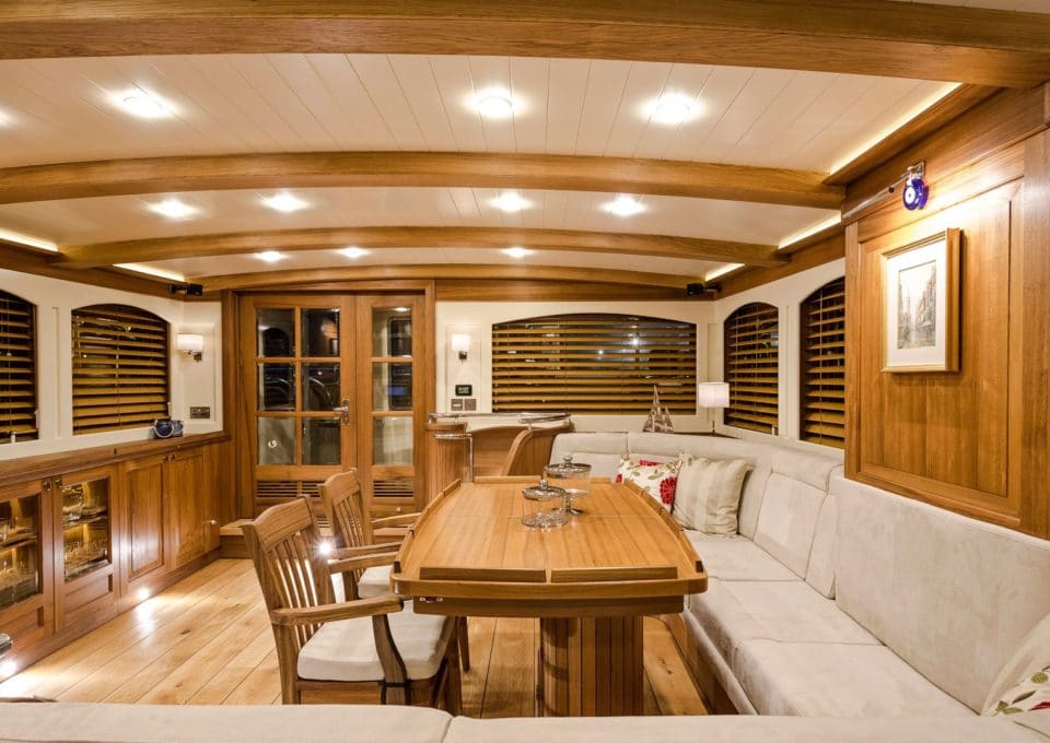 Yacht-charter-SY-MALCOLM-MILLER