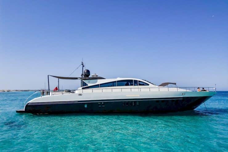 yacht-charter-m-y-aYa-one