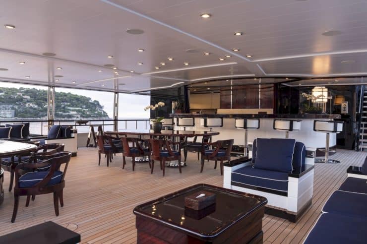 yacht-charter-m-y-force-blue