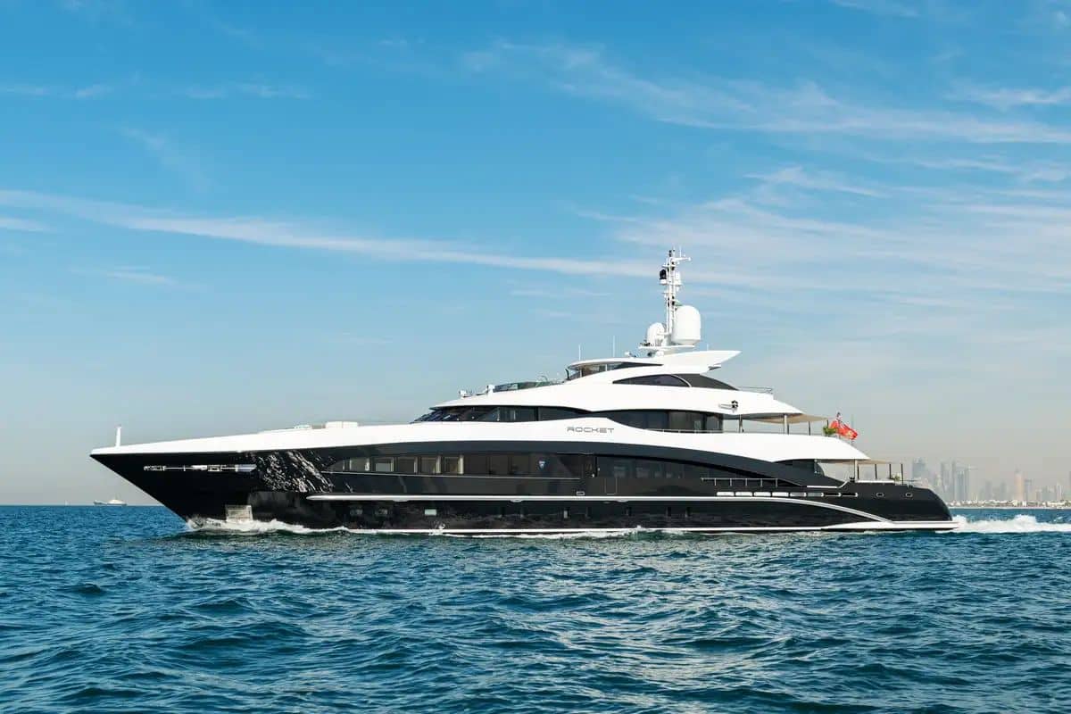 M/Y ROCKET | Arthaud Yachting yacht-charter-m-y-rocket