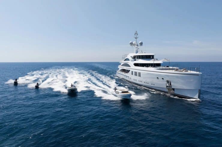 yacht-charter-m-y-soundwave