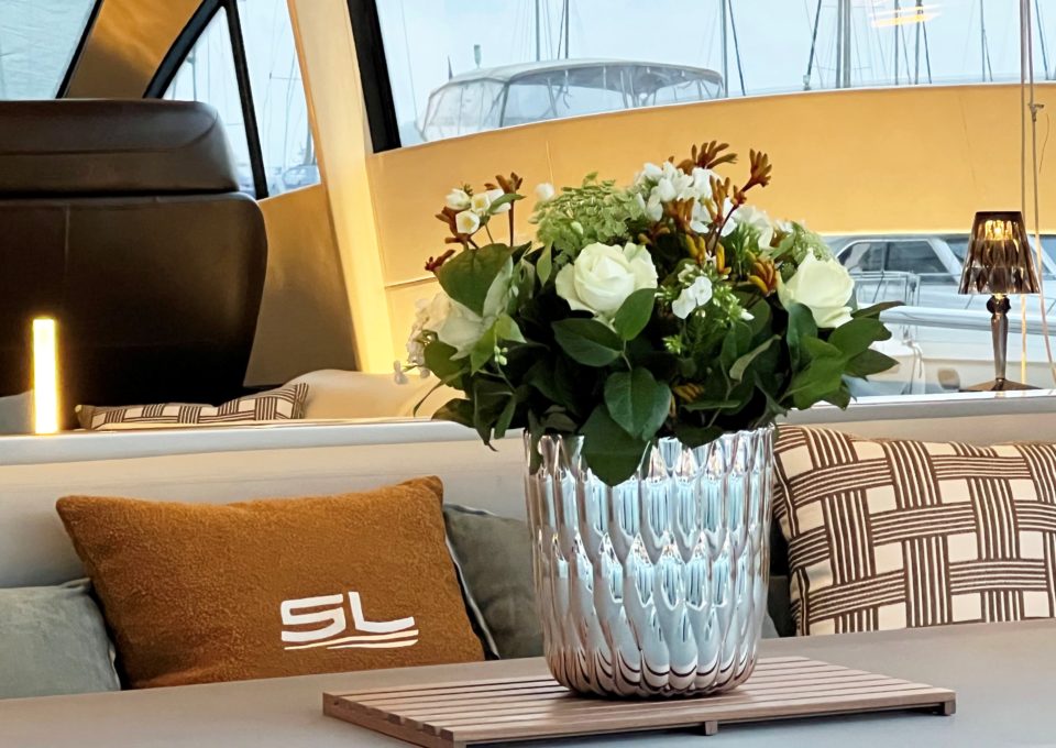location-journee-yacht-M-Y-PERSHING-64