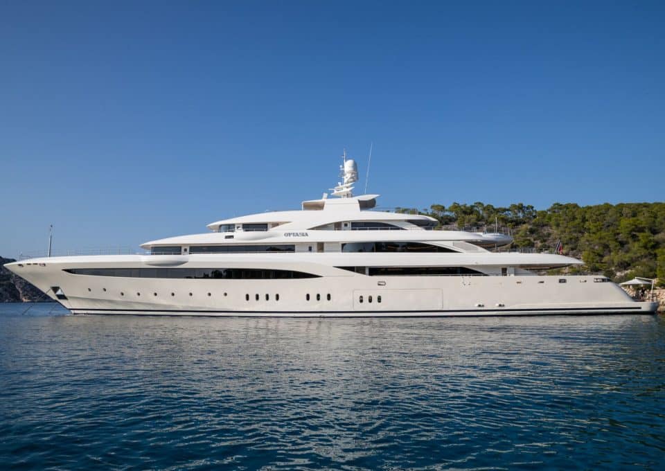 o'ptasia yacht rent