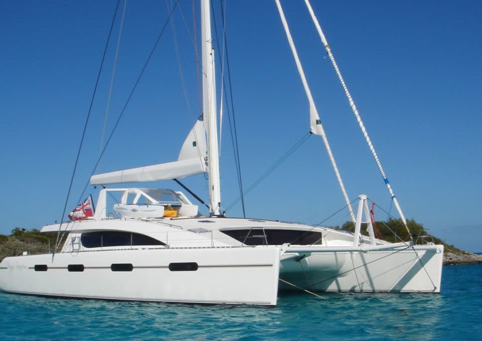 Yacht-charter-S-Y-CATAMARAN-KINGS-RANSOM_5