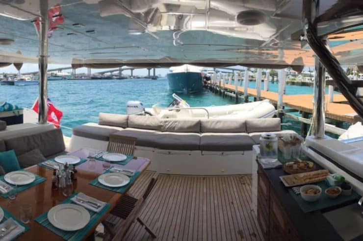 Yacht-charter-s-y-catamaran-tiger-lily_8