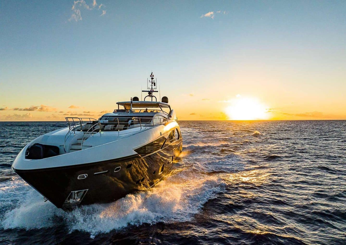 M/Y EVEREAST ( EX ALPHA ZULU ) | Arthaud Yachting yacht-charter-m-y-evereast