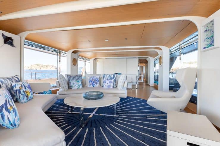 yacht-charter-m-y-eh2