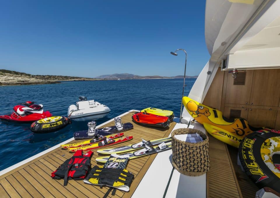 Yacht-charter-M-Y-ALEXIA-AV