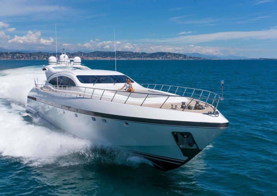 Yacht-charter-M-Y-LADY-B