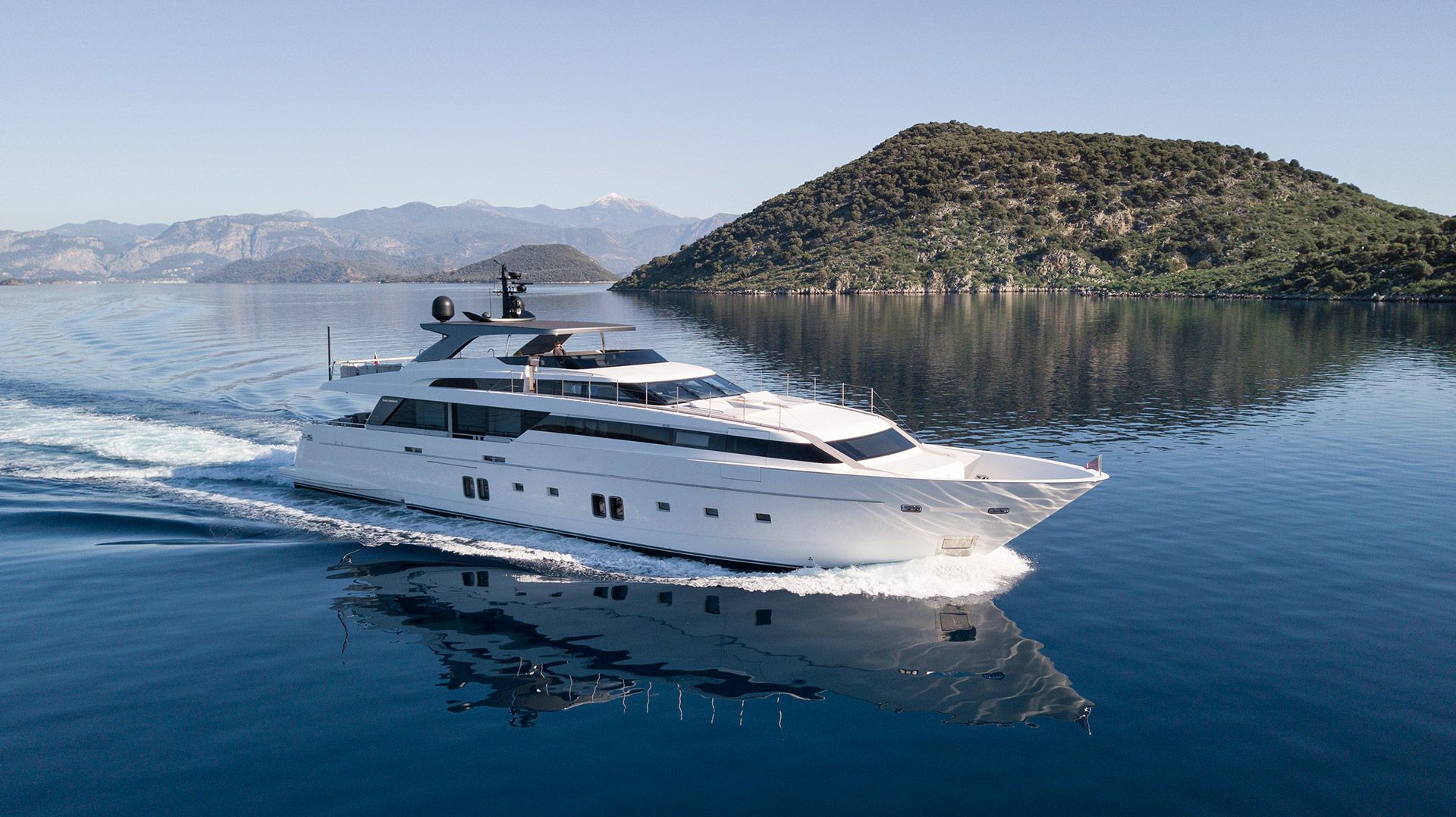 M/Y MORNING STAR | Arthaud Yachting Location-Yacht-charter-M-Y-MORNINGSTAR