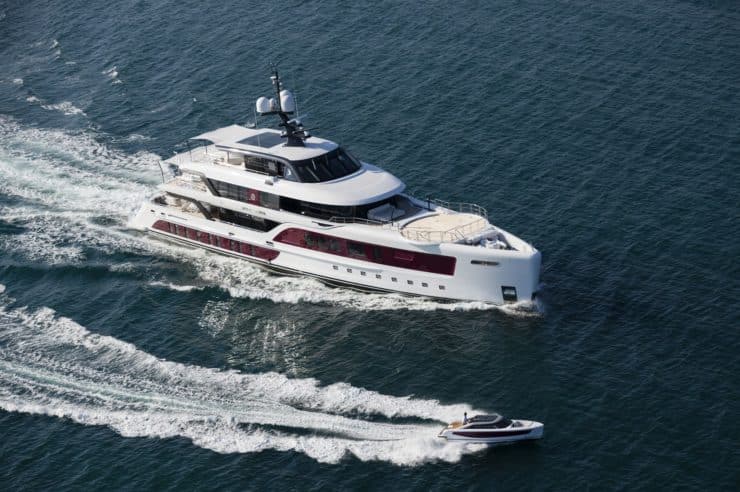 Yacht-charter-M-Y-QUINTA-ESSENCIA