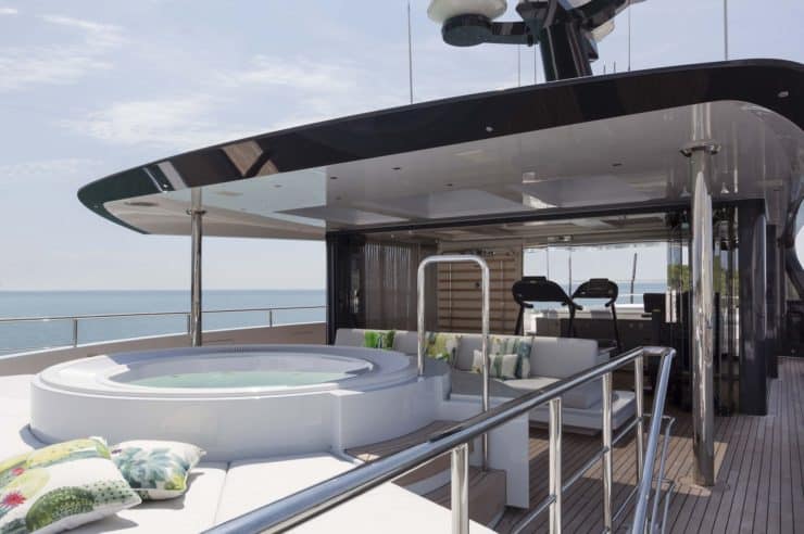 Yacht-charter-M-Y-QUINTA-ESSENCIA