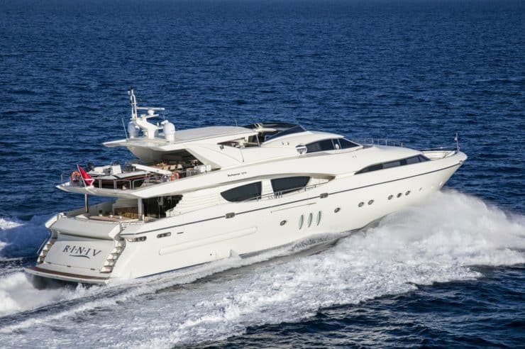 Location-Yacht-charter-M-Y-RINI-V