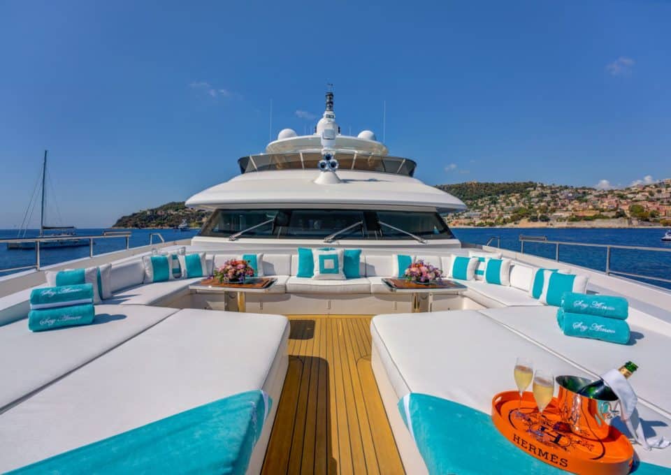 Yacht-charter-M-Y-SOY-AMOR