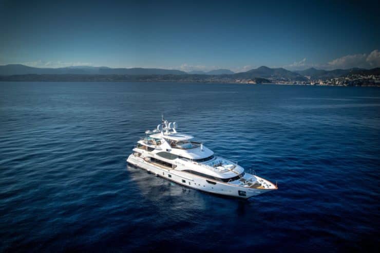 Location-Yacht-Charter-M-Y-Nela