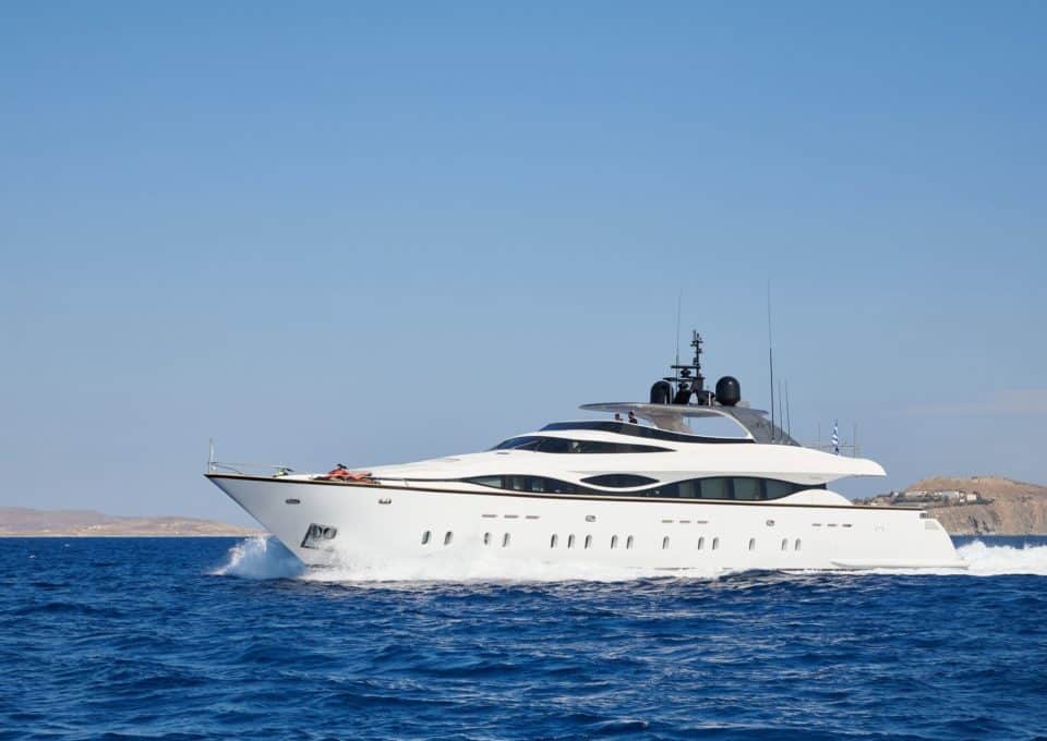 Yacht-charter-M-Y-WHITE-KNIGHT