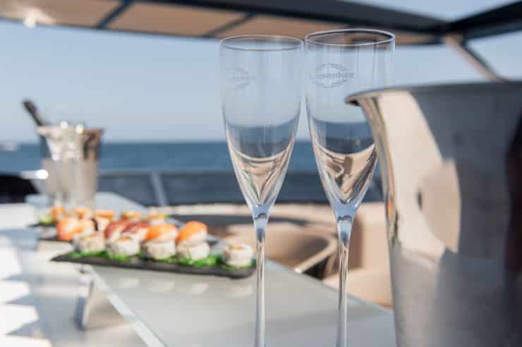 Yacht-charter-M-Y-WYLDECREST