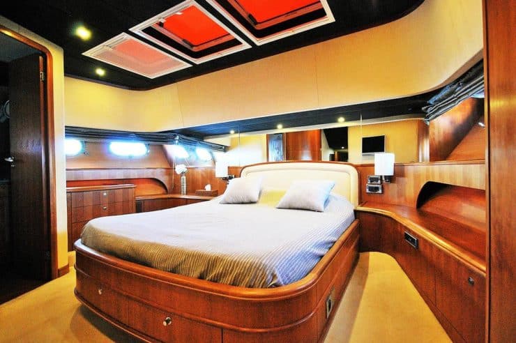 Yacht-charter-M-Y-YACHT-FIGI