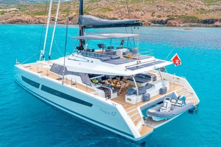 Yacht-charter-S-Y-Catamaran-SEMPER-FIDELIS
