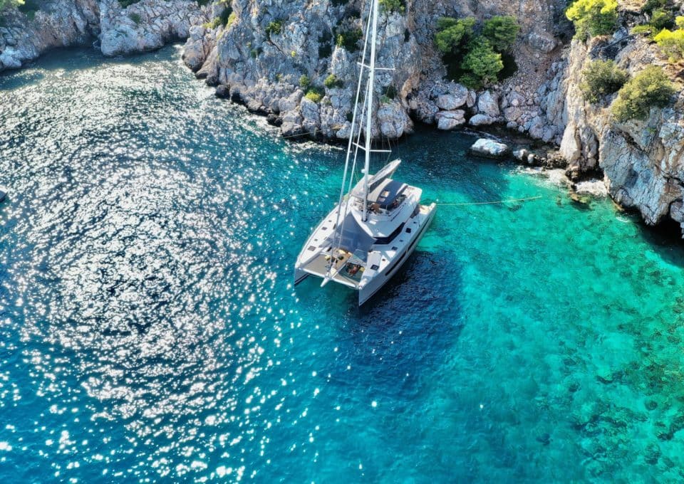 Yacht-charter-S-Y-catamaran-YACHT-ALOIA