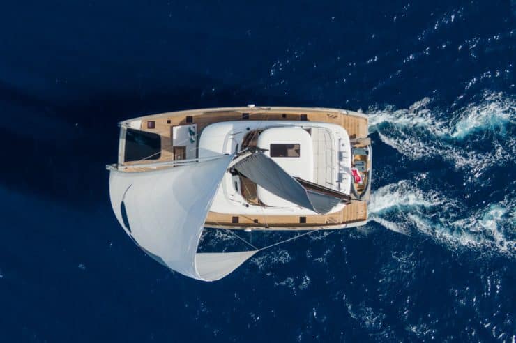 Yacht-charter-s-y-catamaran-GREYB