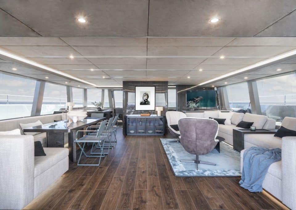 Yacht-charter-s-y-catamaran-GREYB