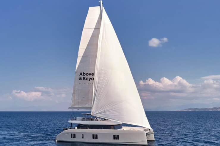 catamaran-charter-s-y-above-and-beyond