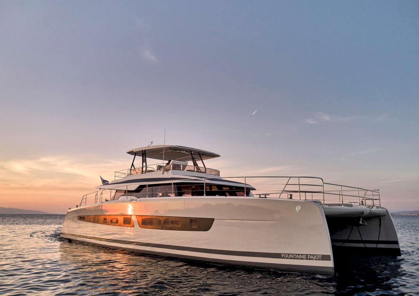 yacht-charter-m-y-alena