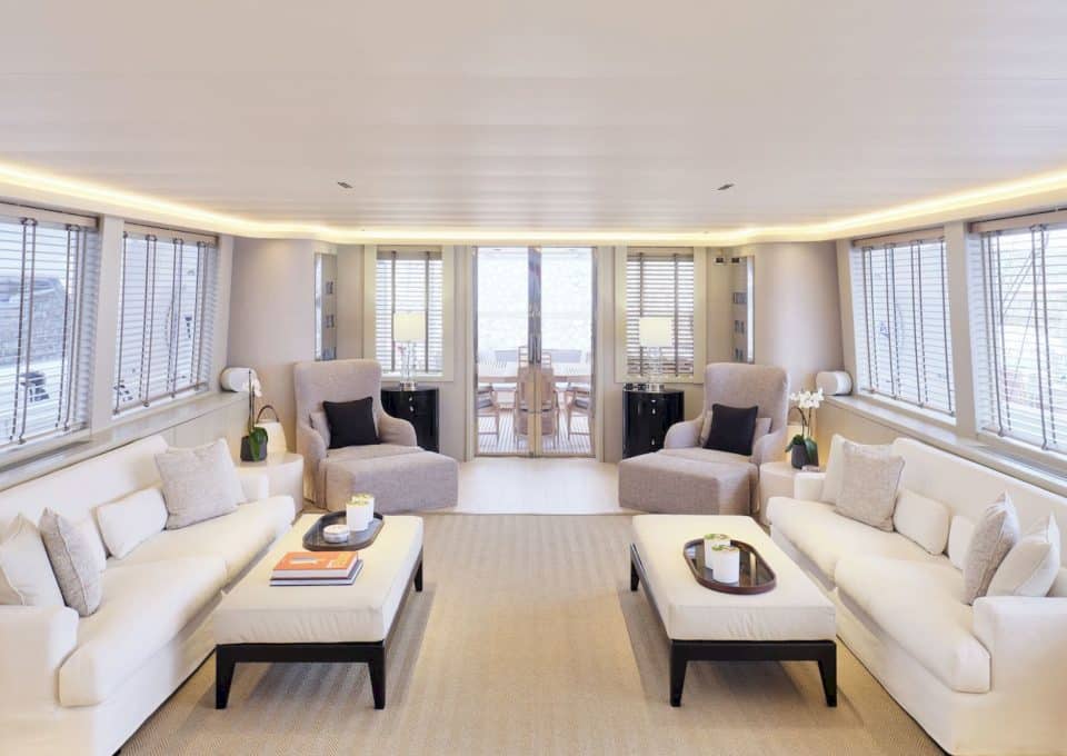 yacht-charter-m-y-endless-summer