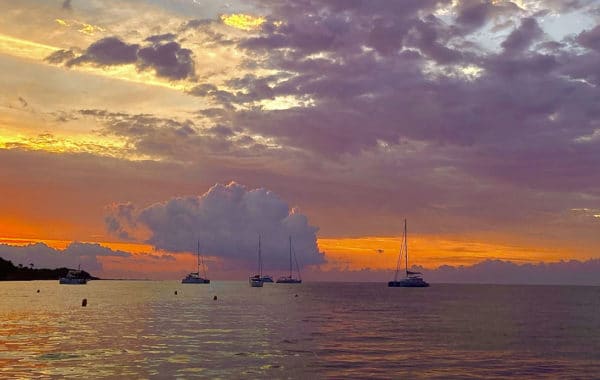 Location d'un bateau pour le coucher de soleil | Arthaud Yachting