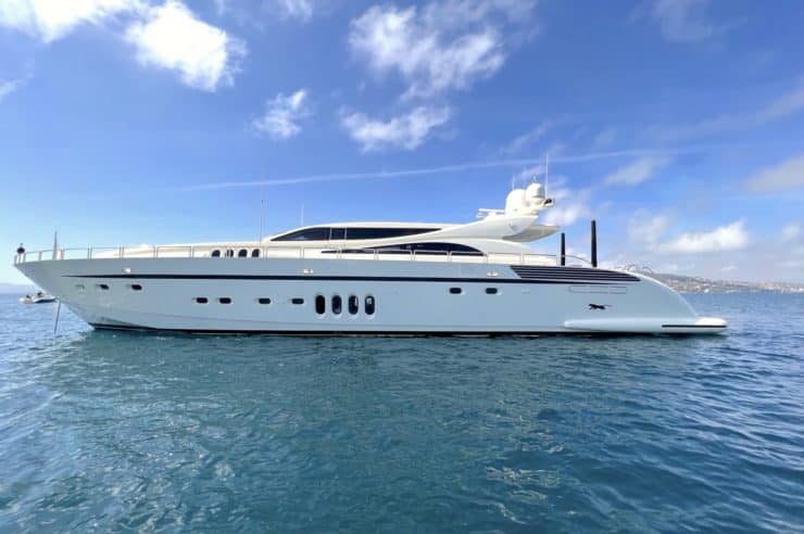 Yacht-charter-M-Y-LEOPARD-34