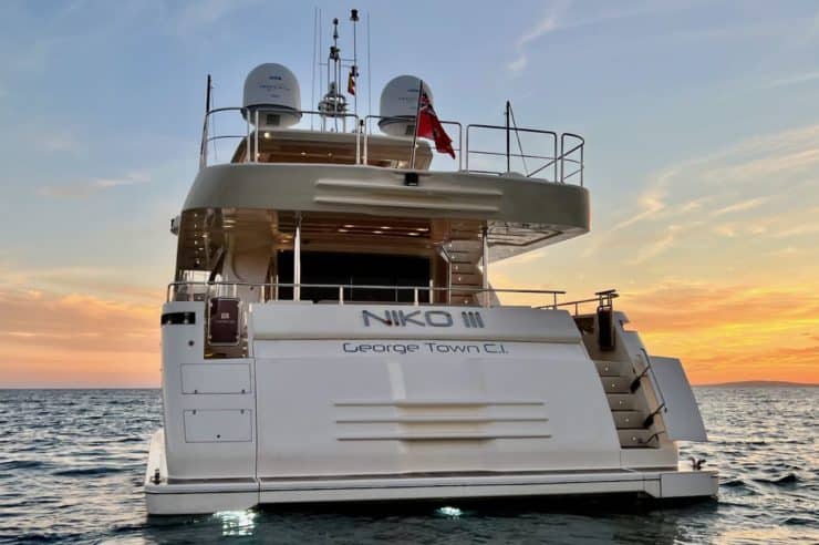 Yacht-charter-M-Y-NIKO-III