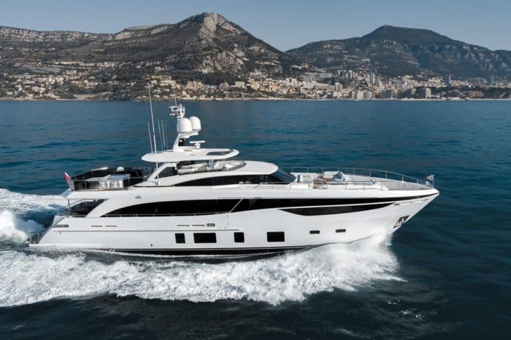 Yacht-charter-M-Y-RIVIERA-LIVING
