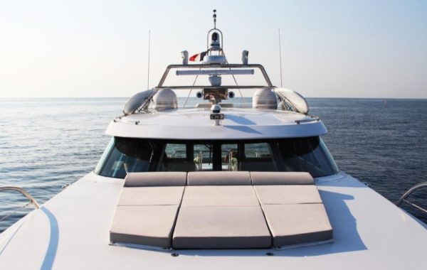 Location yacht charter en Méditerranée | Arthaud Yachting