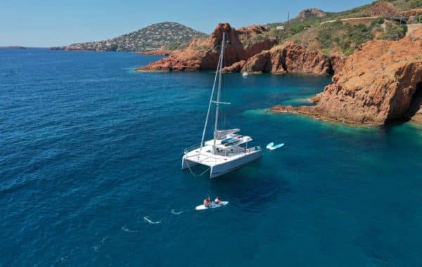 Location d'un catamaran pour une croisière en Corse | Arthaud Yachting