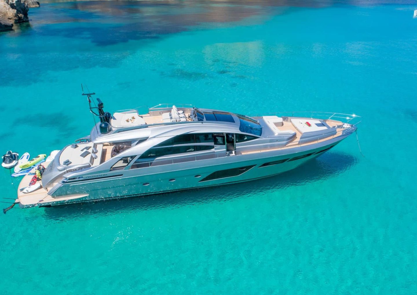 M/Y BEYOND | Arthaud Yachting yacht-charter-m-y-beyond