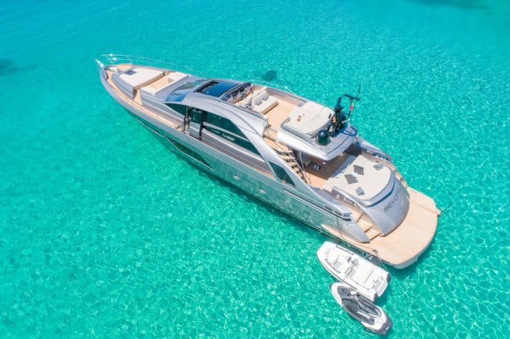 yacht-charter-m-y-beyond