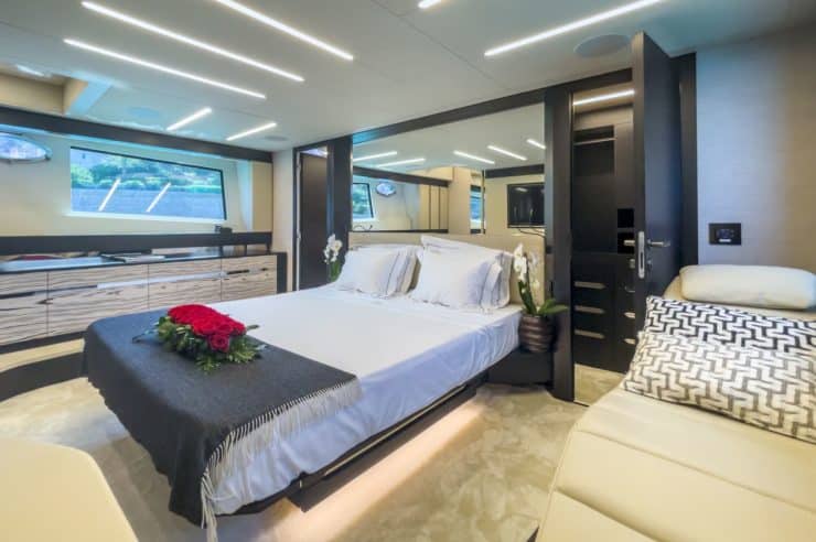 yacht-charter-m-y-beyond