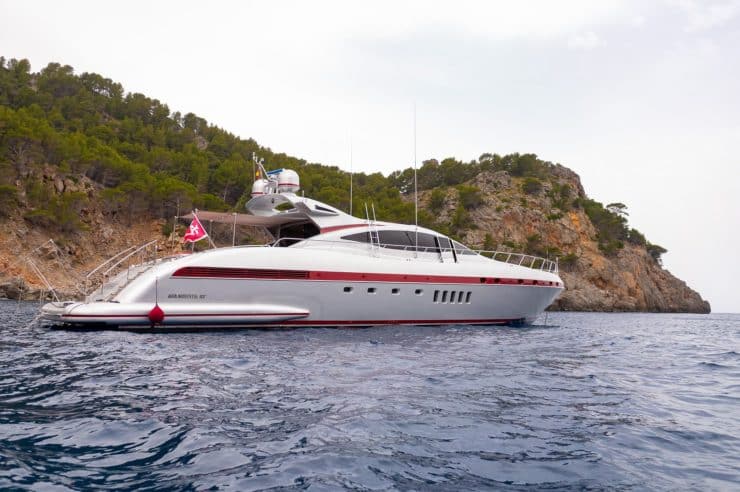 Yacht-charter-M-Y-LA-DIGUE-MANGUSTA-92