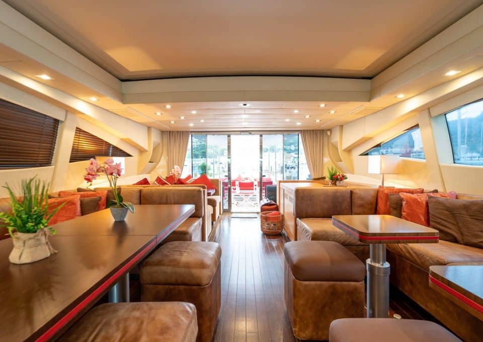 Yacht-charter-M-Y-LA-DIGUE-MANGUSTA-92