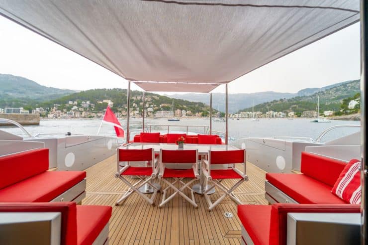 Yacht-charter-M-Y-LA-DIGUE-MANGUSTA-92