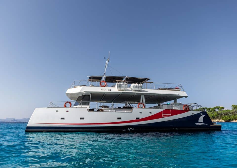 day-charter-rental-maxi-catamaran-m-y-power-day-one